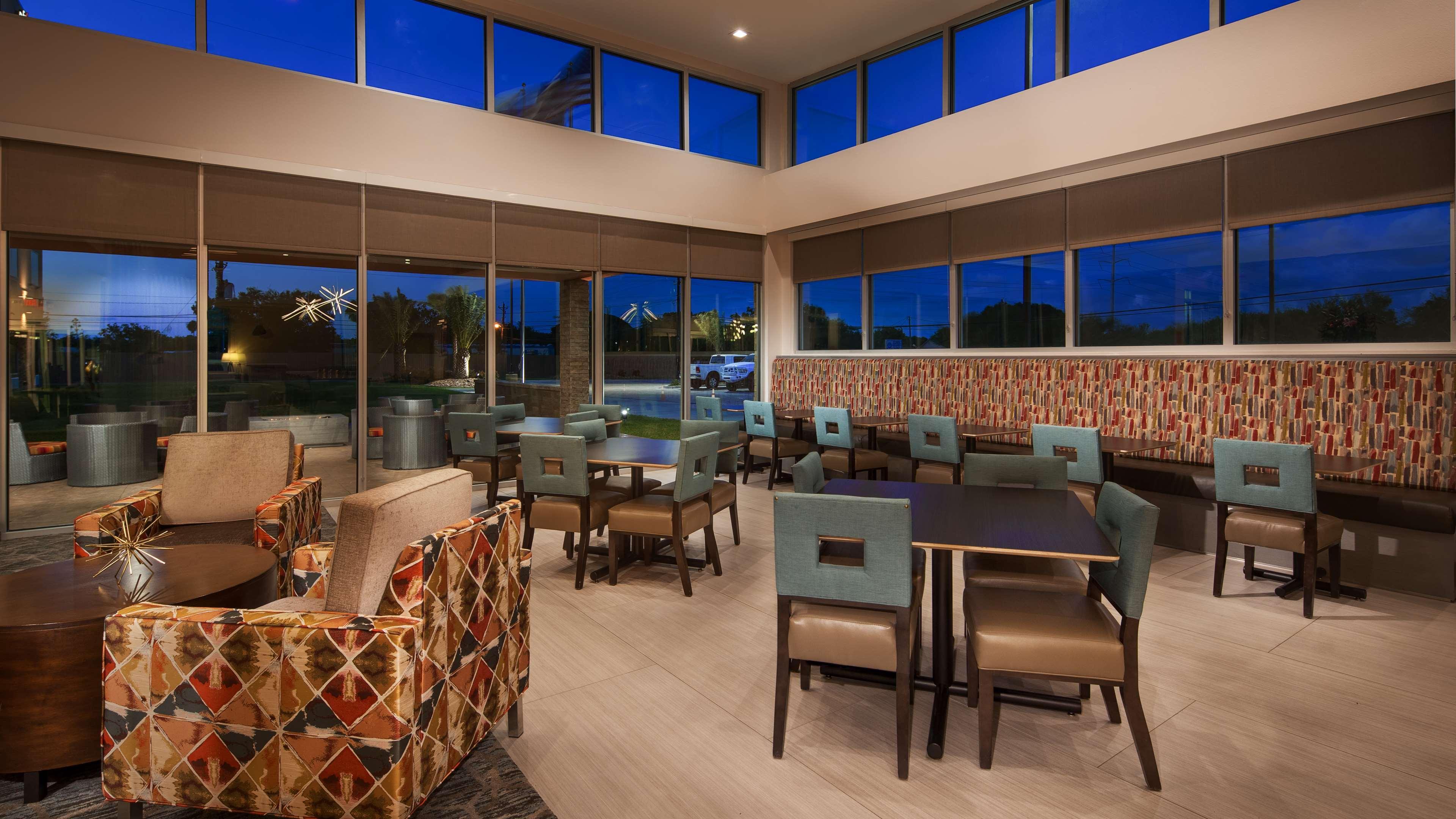 Best Western Plus Pleasanton Hotel Ngoại thất bức ảnh