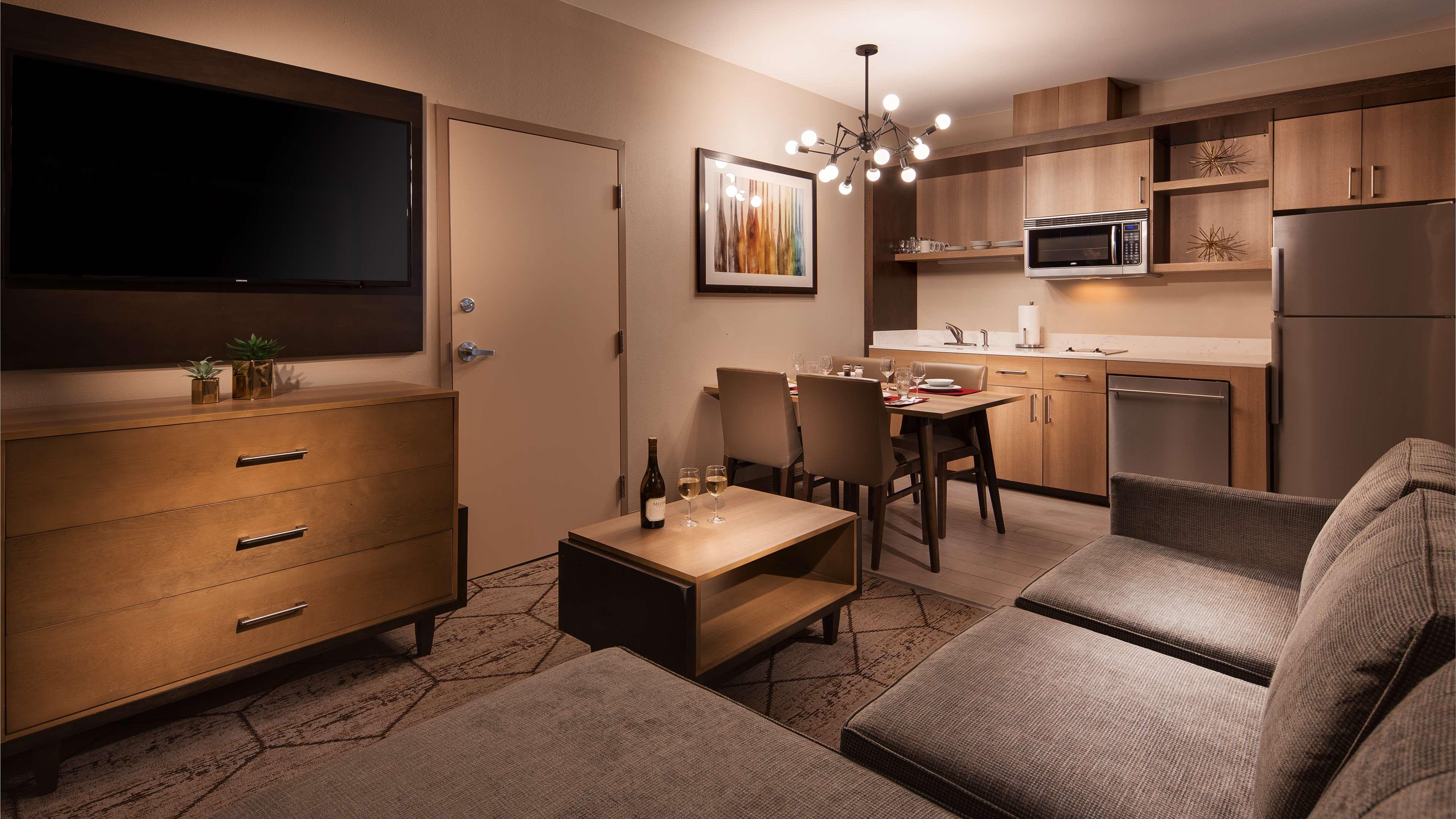 Best Western Plus Pleasanton Hotel Ngoại thất bức ảnh
