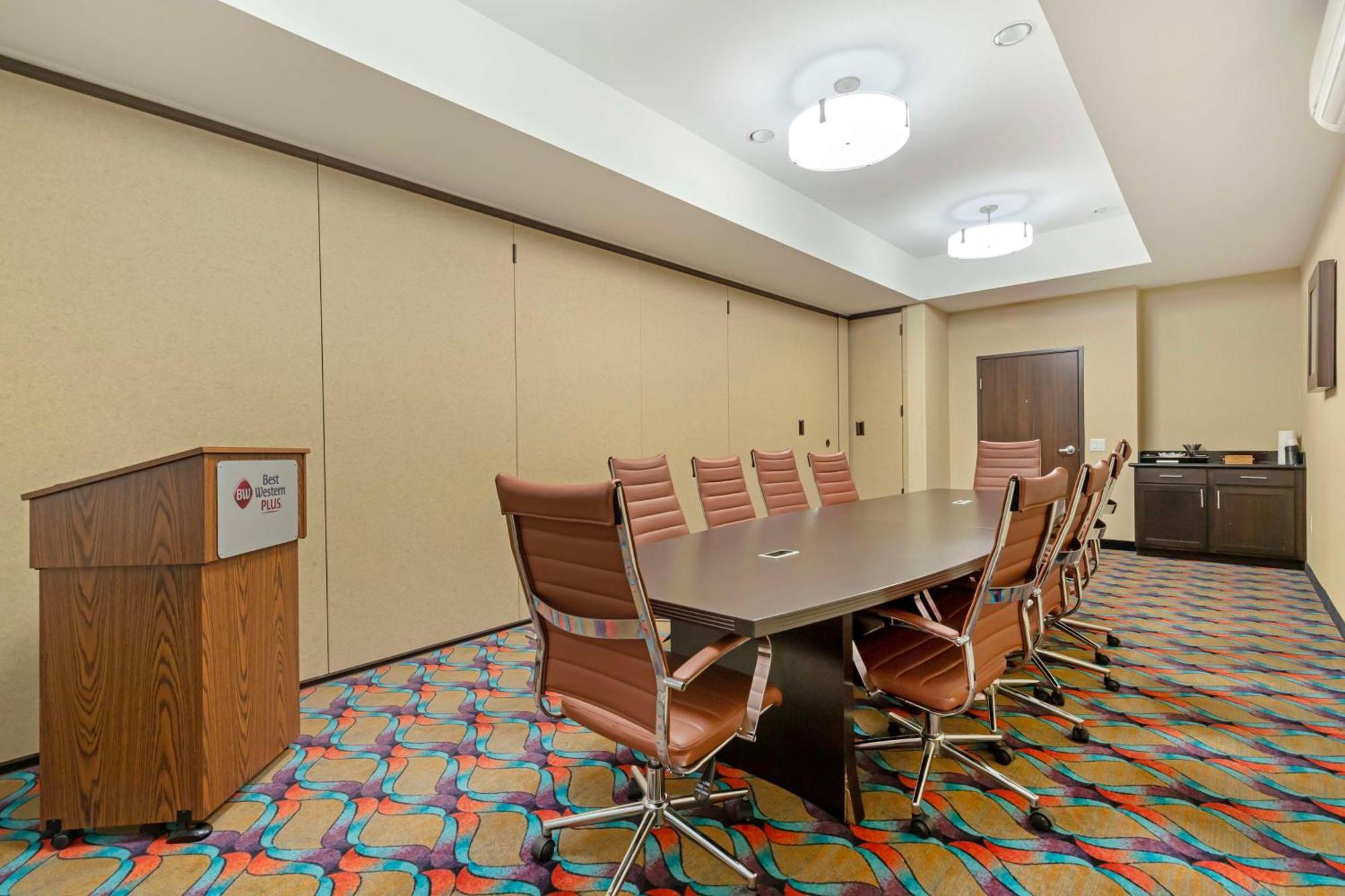 Best Western Plus Pleasanton Hotel Ngoại thất bức ảnh